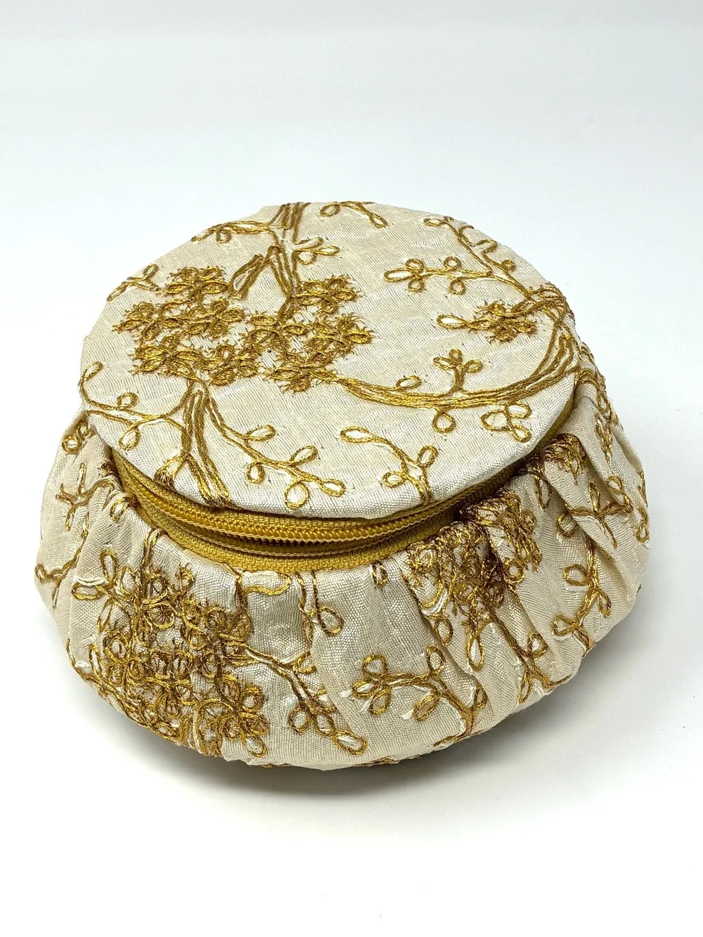 Matki-Shaped Bangle Box Jewelry Organizer Earring Embroidery Storage Box Gold